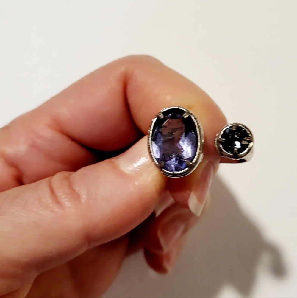 Purple and gray stone ring